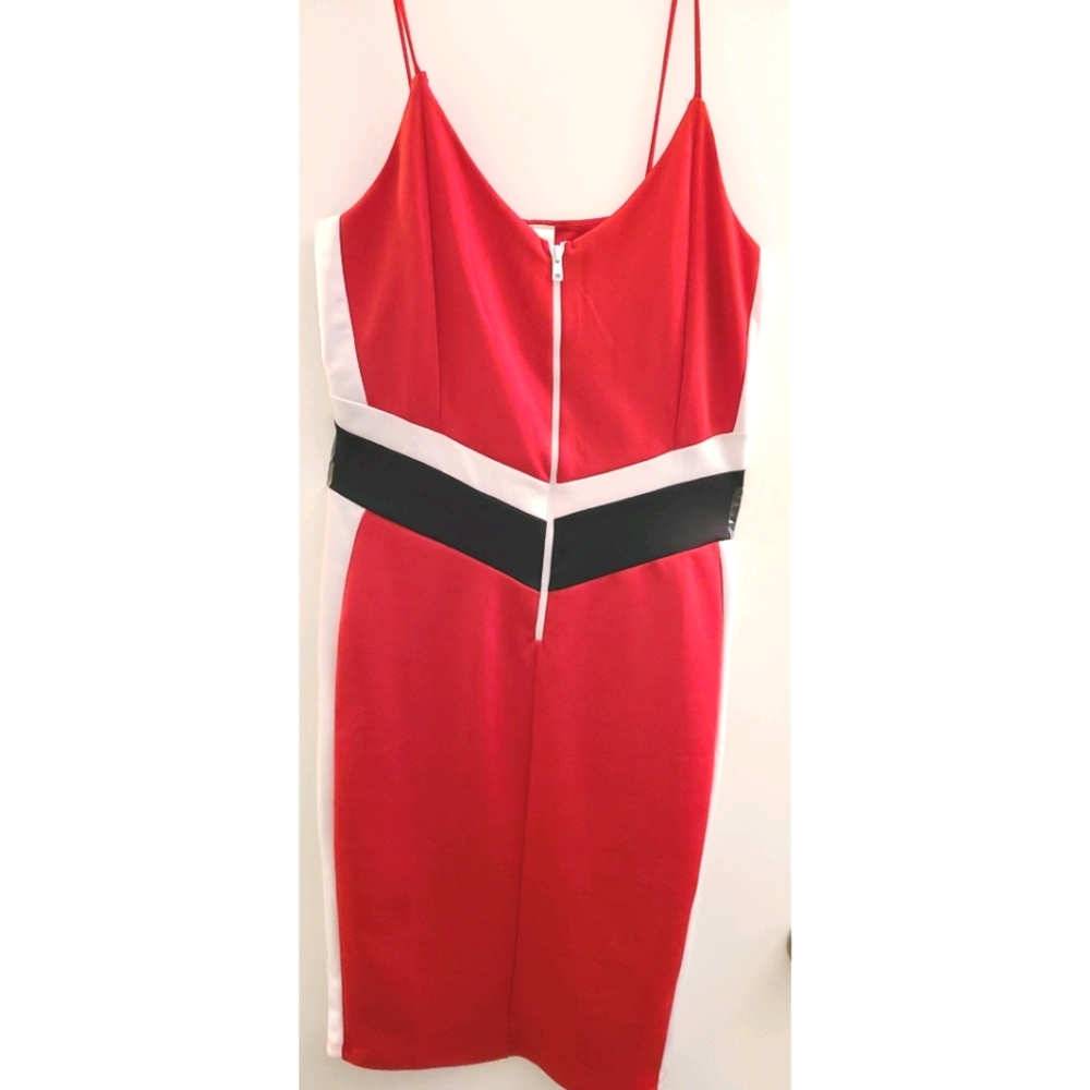 Curvy red chevron dress plus size